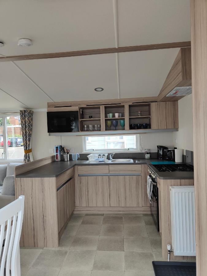 F14 Static Caravan, Fairway Holiday Park Sandown Zewnętrze zdjęcie